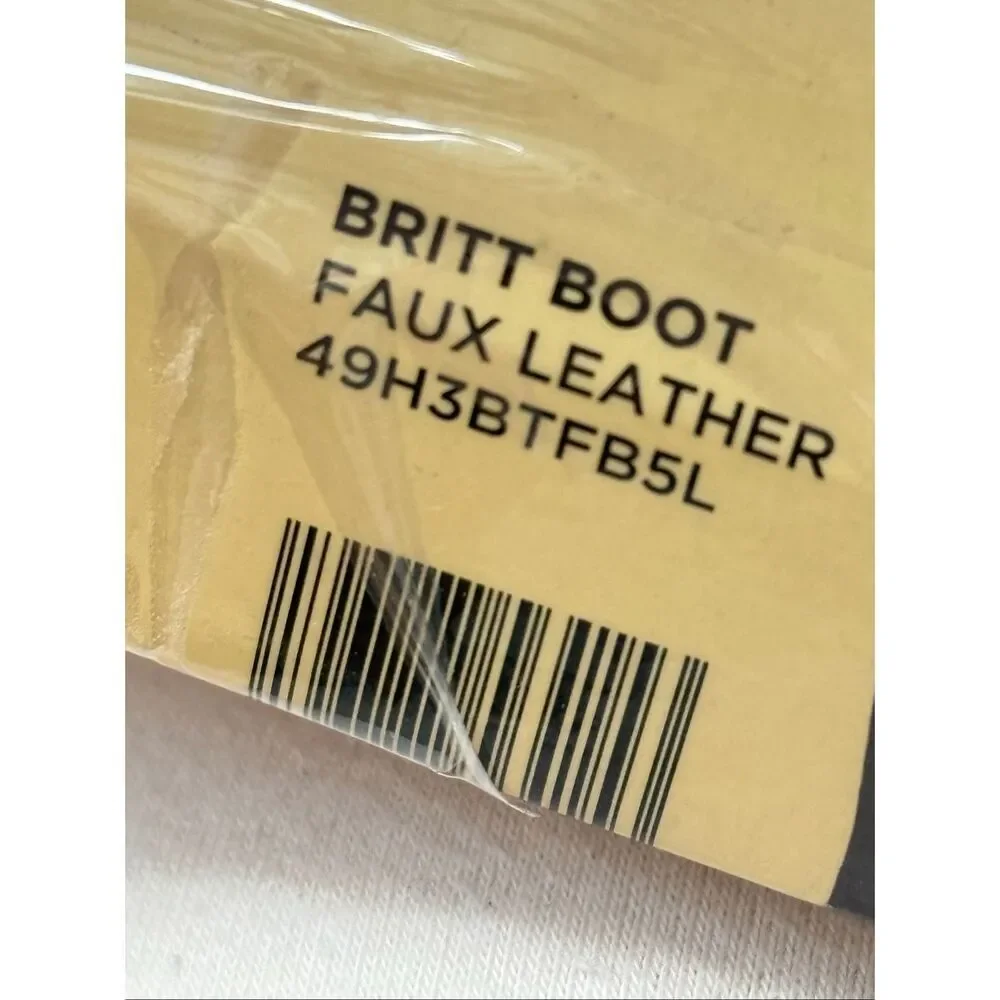 Michael Kors Outlet Britt Smooth Wide Calf Boot in Black 7M $325